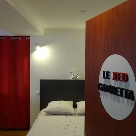 Le Red Gambetta
